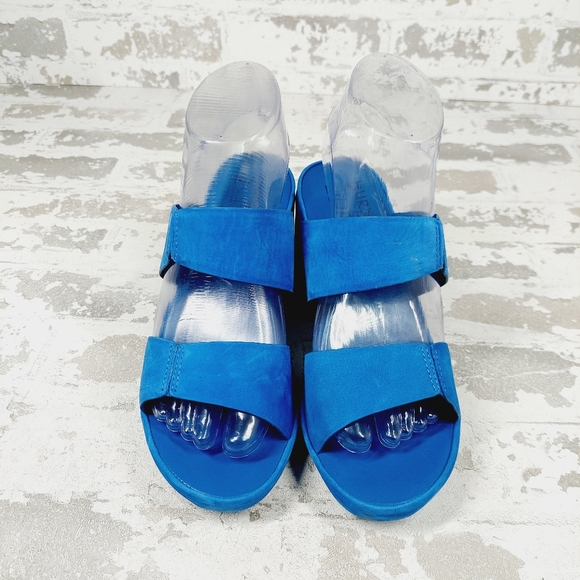 New Naturalizer Genn-Whirl Blue Leather Block Heel Sandals B556 - Picture 3 of 12